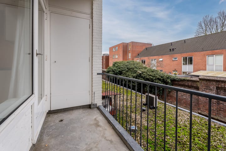 Foto 19 van Bloemerstraat 38