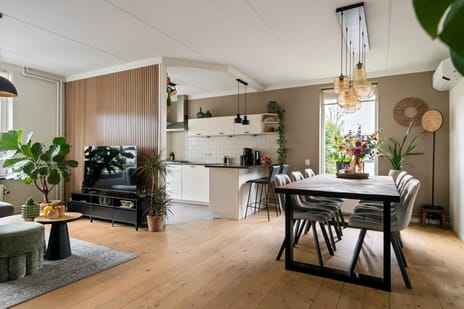 Karveel 54 tertiary image