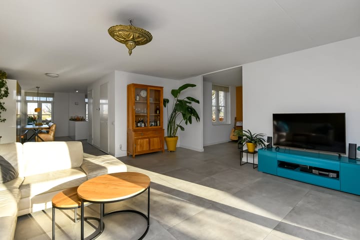 Foto 8 van Simon Carmiggeltstraat 20