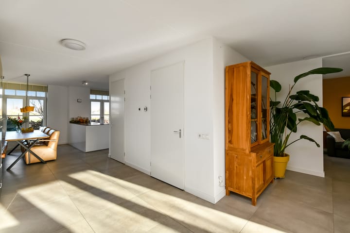 Foto 9 van Simon Carmiggeltstraat 20