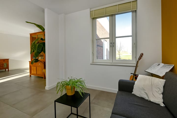 Foto 10 van Simon Carmiggeltstraat 20