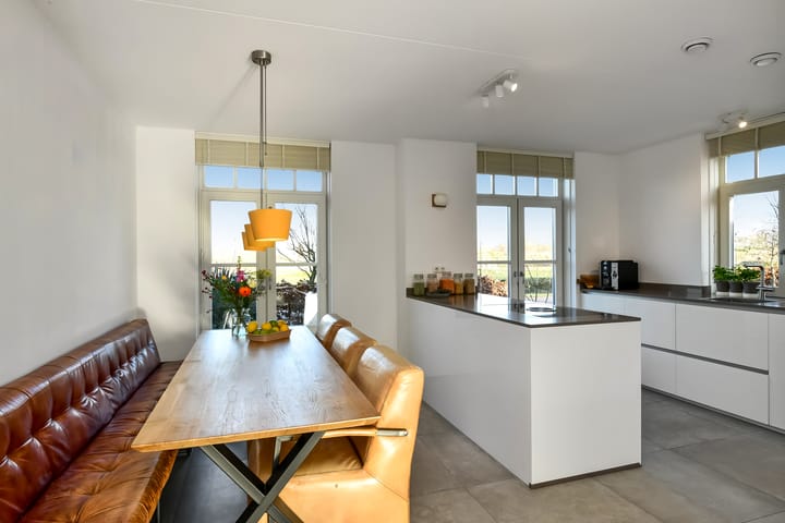 Foto 18 van Simon Carmiggeltstraat 20