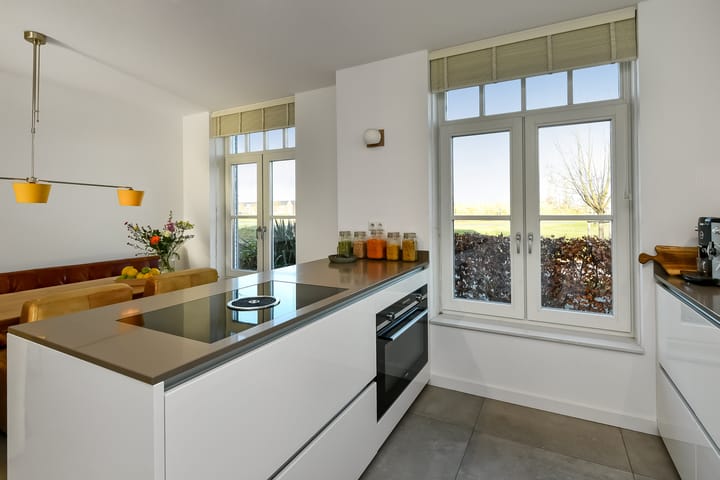 Foto 22 van Simon Carmiggeltstraat 20