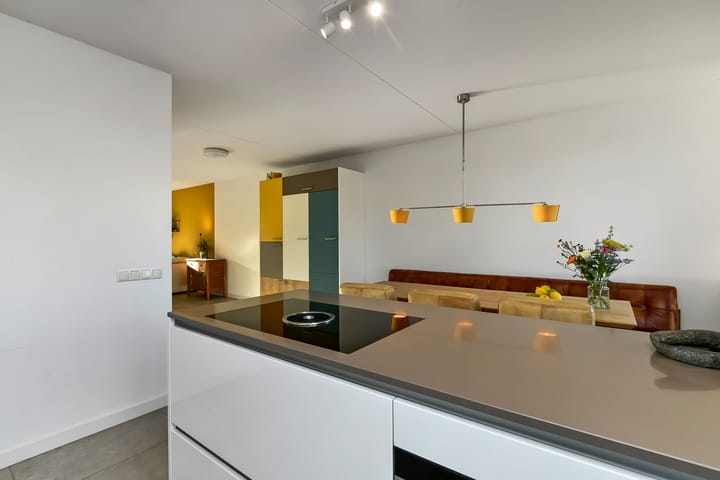 Foto 24 van Simon Carmiggeltstraat 20