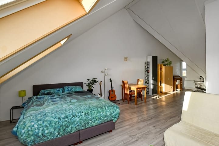 Foto 48 van Simon Carmiggeltstraat 20