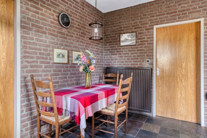 Foto 15 van Dennenlaan 4