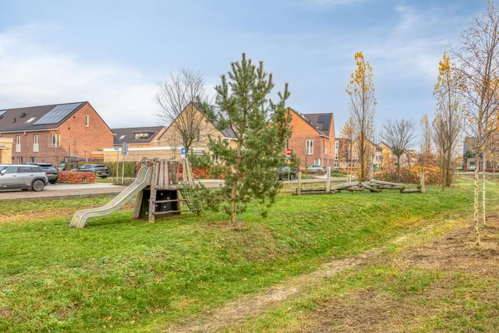 Foto 52 van Burgemeester de Geusstraat 12