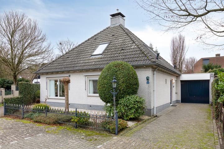 Photo 2 of Bernhaldelaan 30