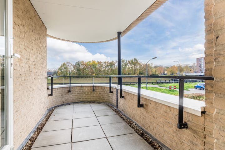 Photo 2 of Pieter Stastokstraat 163