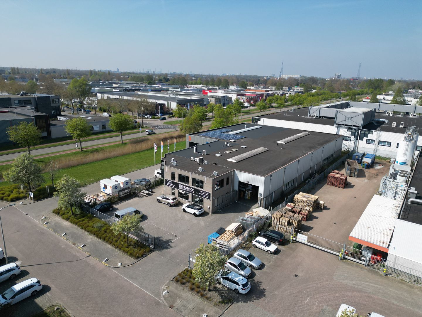 View photo 1 of Rietdekkerstraat 5