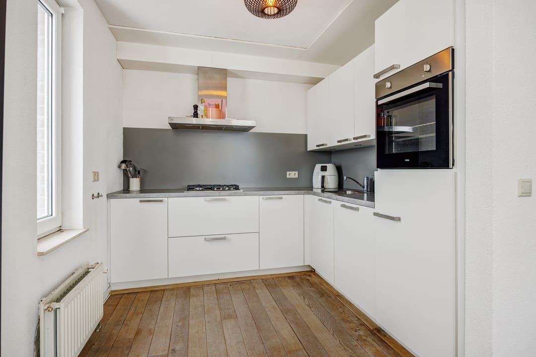 Photo 8 of St.-Elisabethstraat 60-B