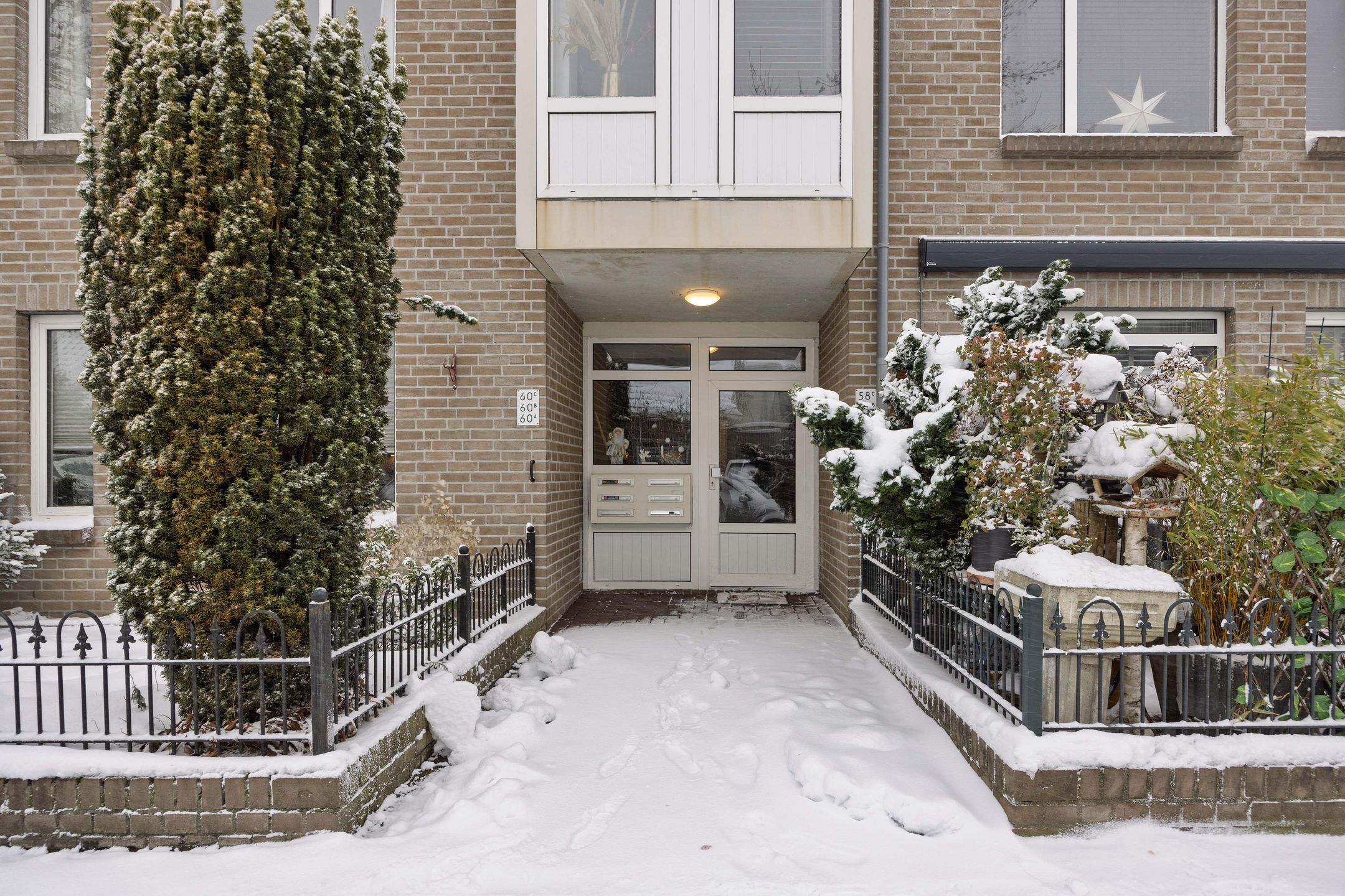 Photo 18 of St.-Elisabethstraat 60-B