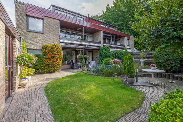 Foto 32 van Biezebeek 14