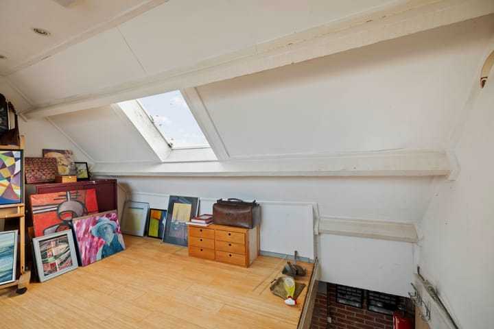 Photo 38 of Leeuwerik 2