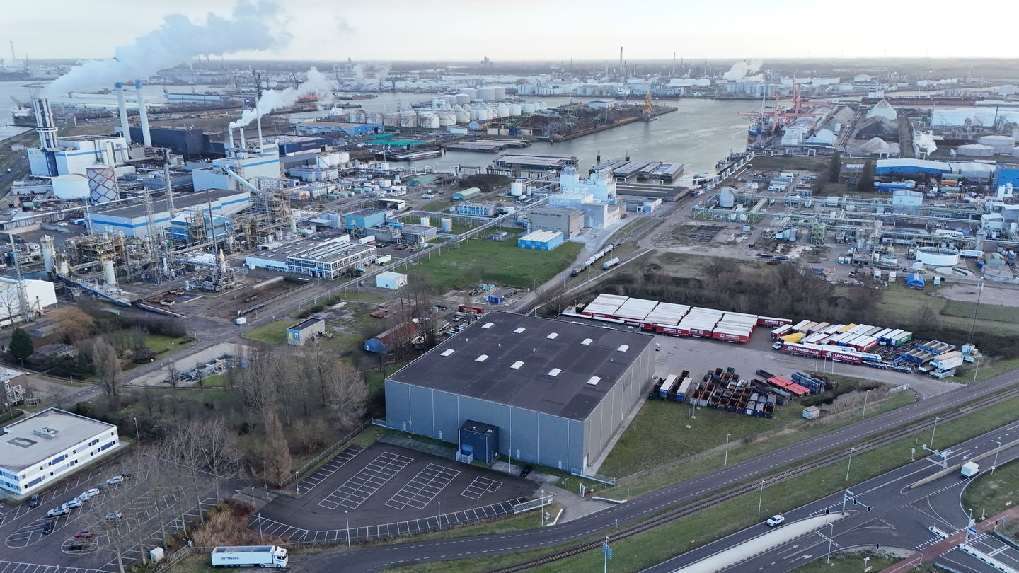 Bekijk foto 5 van Botlekweg 183