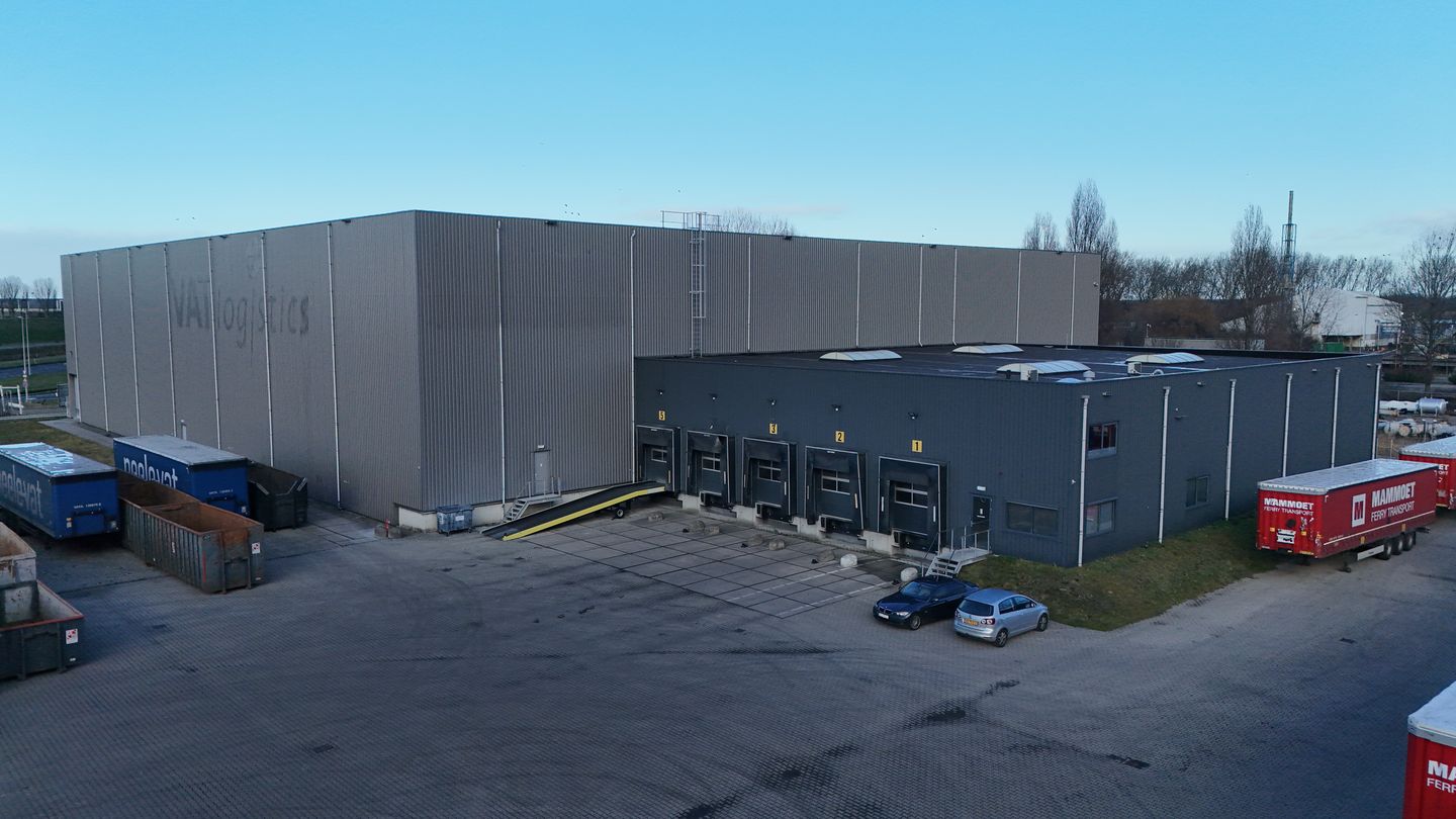 Bekijk foto 3 van Botlekweg 183