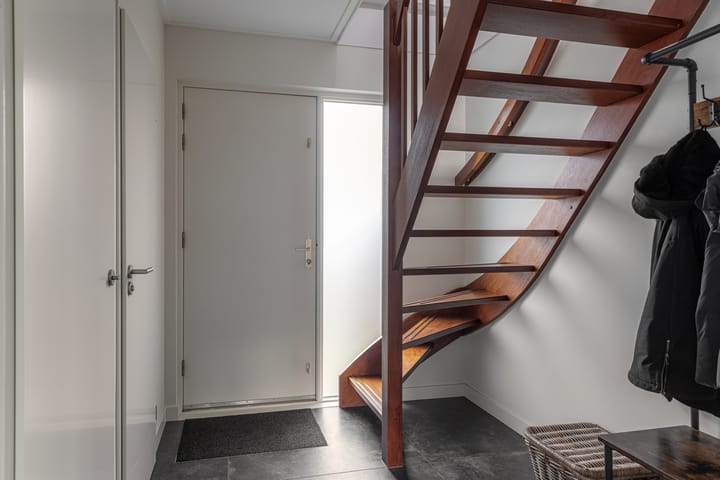 Foto 16 van Warring 83