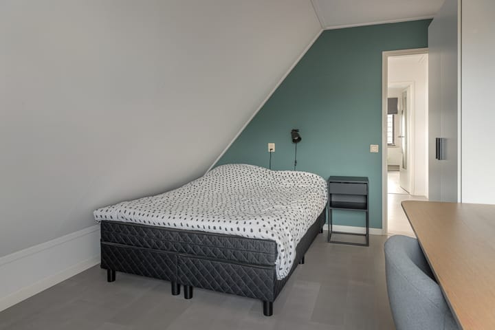 Foto 18 van Warring 83