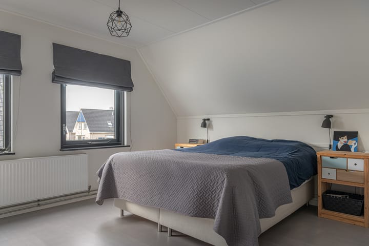 Foto 21 van Warring 83