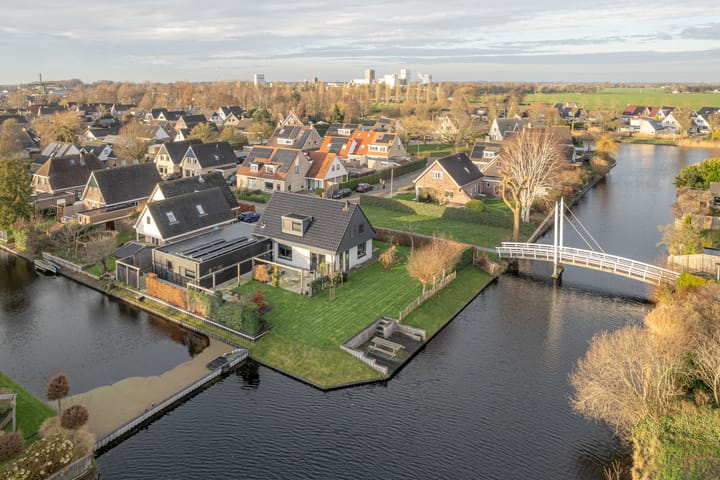 Foto 37 van Warring 83