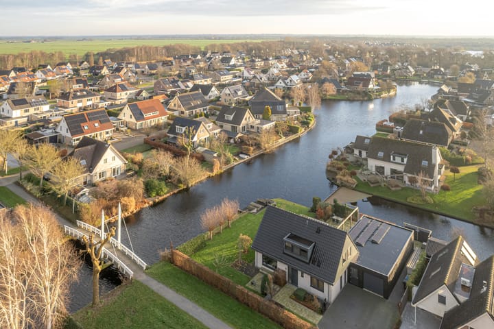 Foto 39 van Warring 83