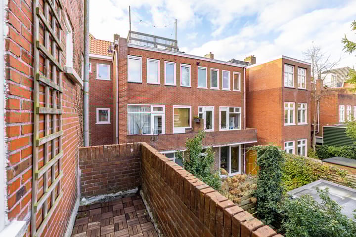 Foto 18 van Van der Waalsstraat 7-A