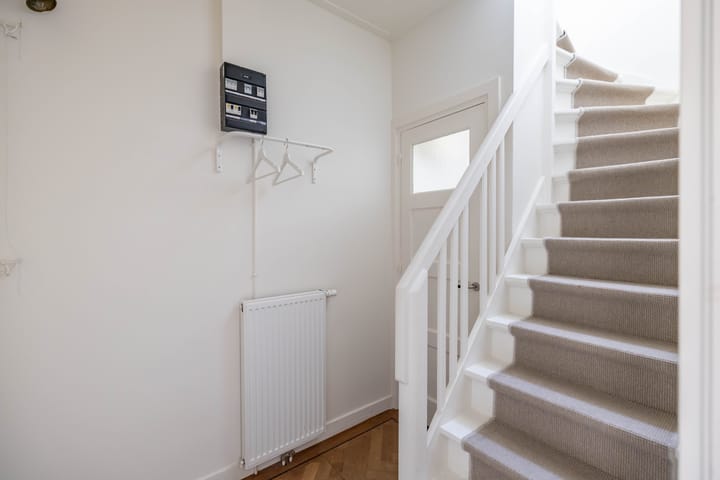 Foto 20 van Van der Waalsstraat 7-A