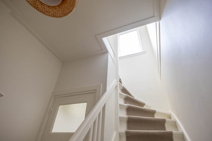 Foto 22 van Van der Waalsstraat 7-A