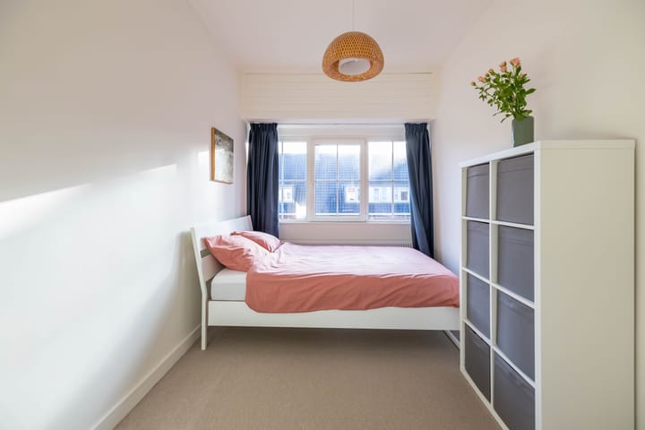 Foto 25 van Van der Waalsstraat 7-A