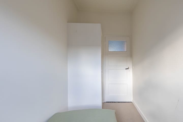 Foto 33 van Van der Waalsstraat 7-A