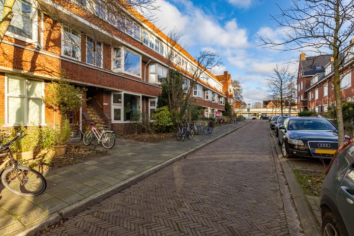 Foto 36 van Van der Waalsstraat 7-A