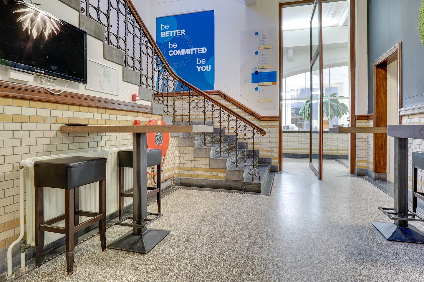 View photo 5 of Hamburgerstraat 30