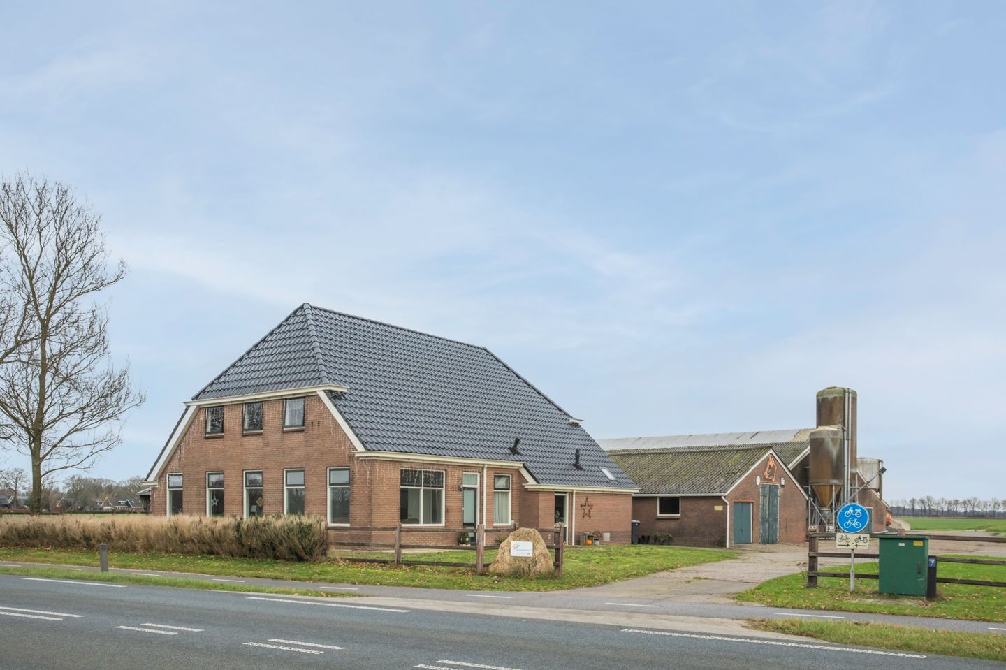 Bekijk foto 3 van Pandijk 1