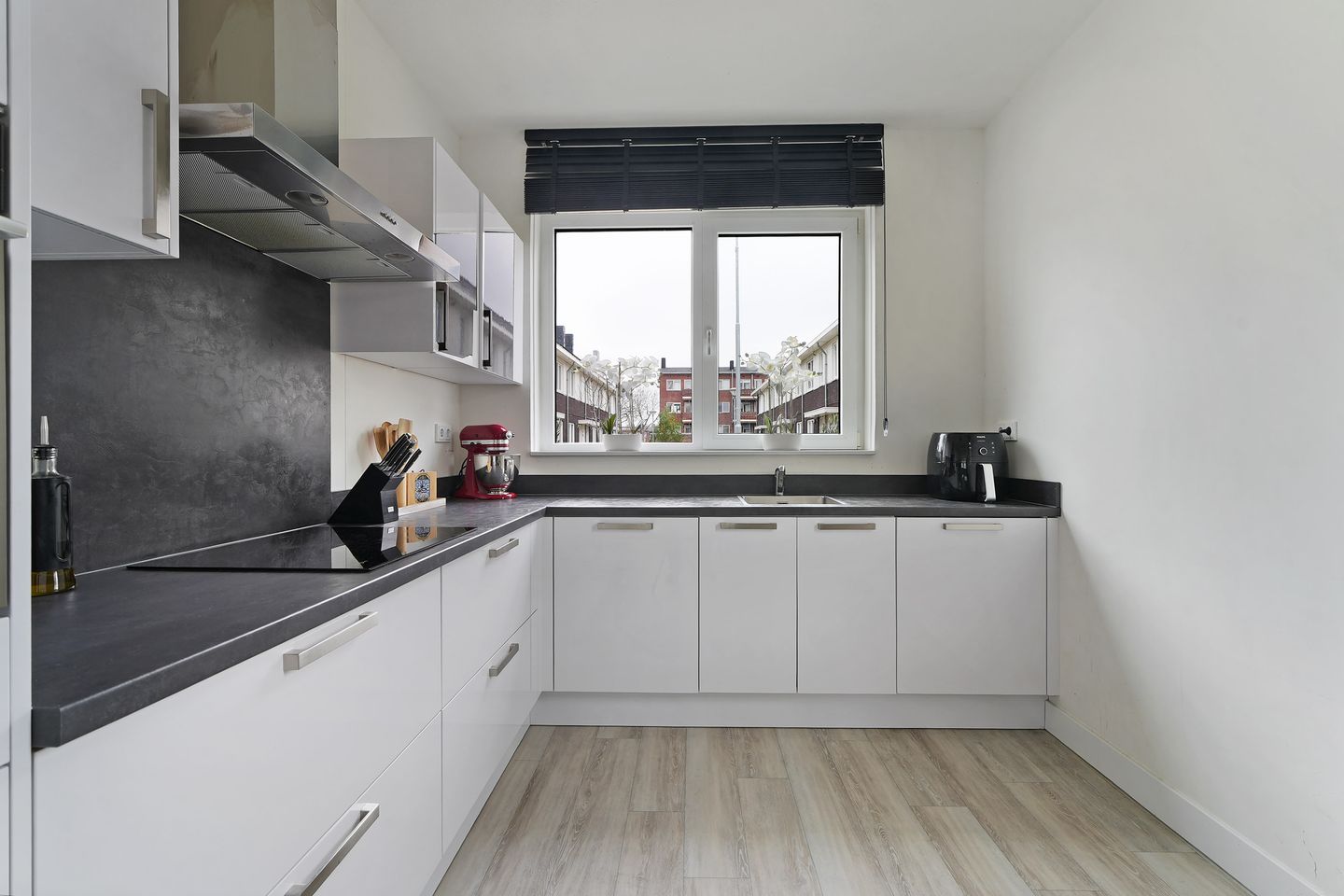 Photo 10 of Sardijngeulstraat 15