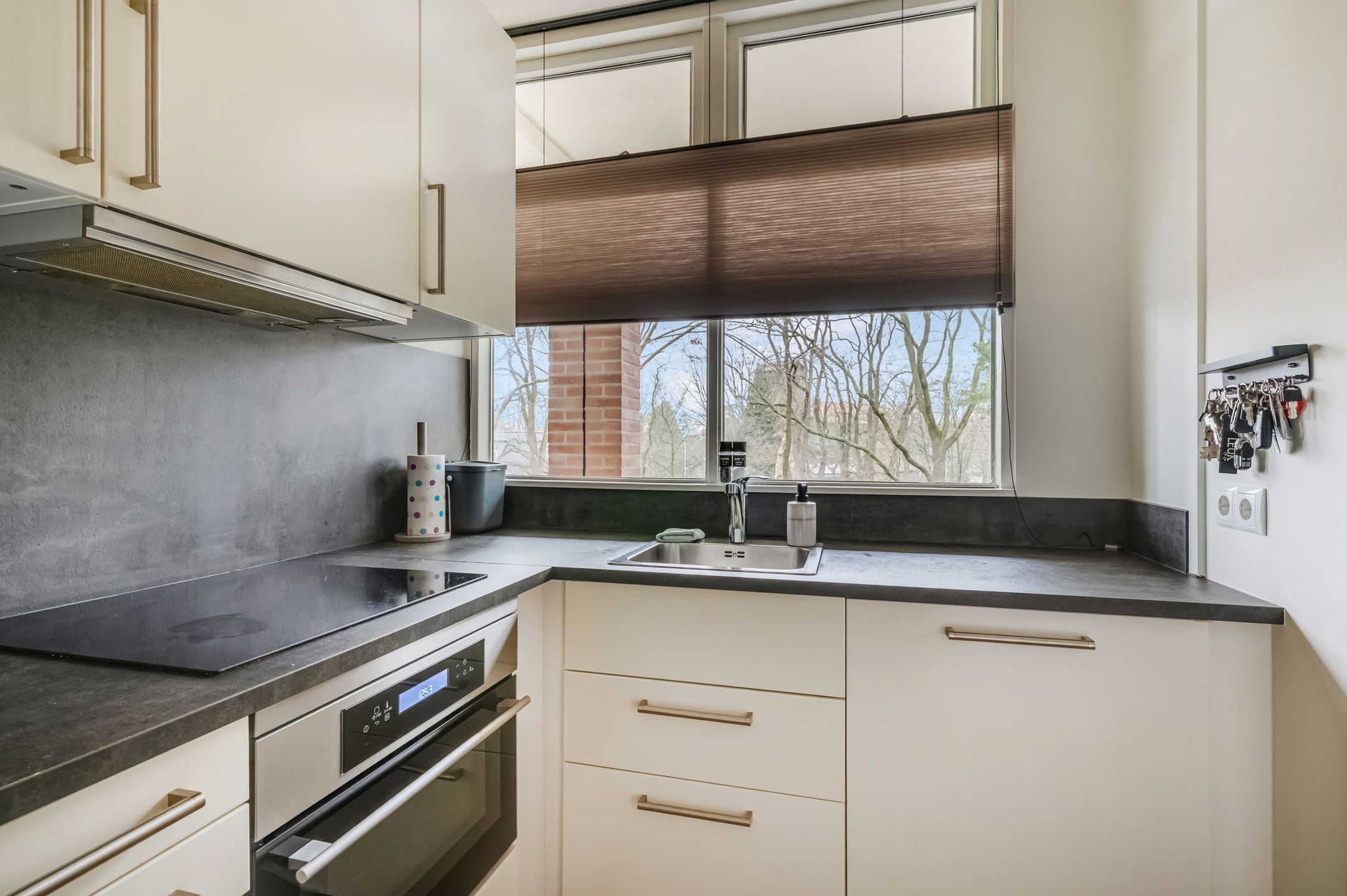 Photo 9 of Juliana van Stolberglaan 79