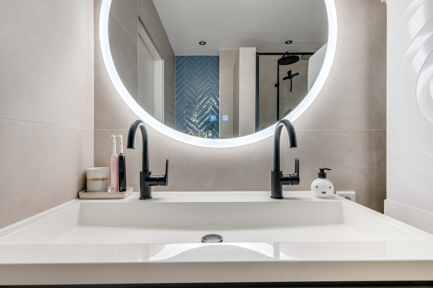 Photo 20 of Juliana van Stolberglaan 79