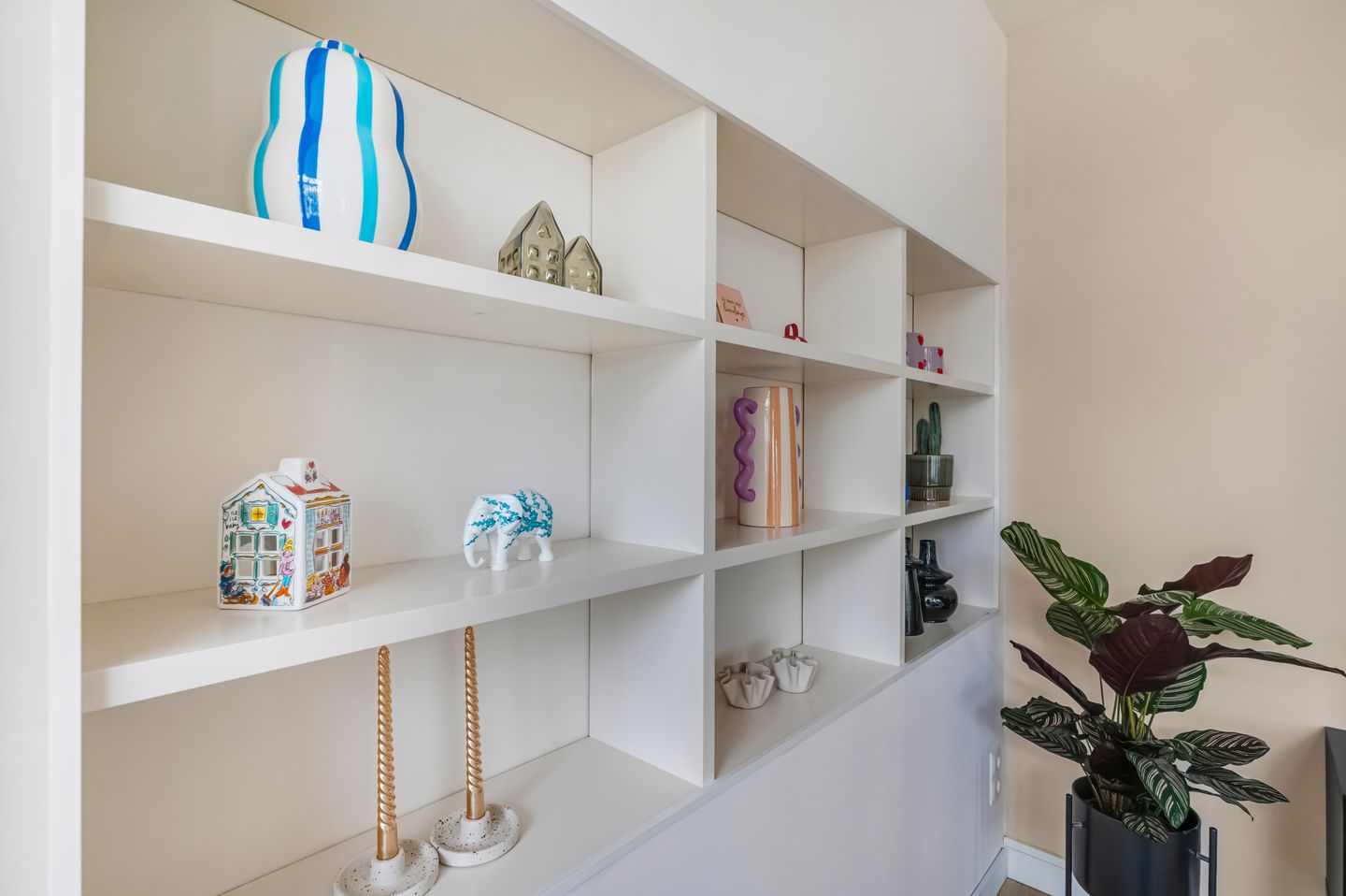 Photo 25 of Juliana van Stolberglaan 79