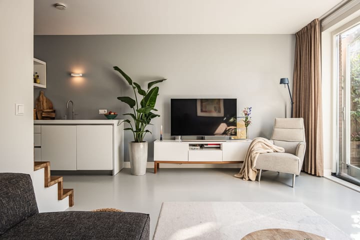 Photo 6 of Prinses Amaliaplaats 2