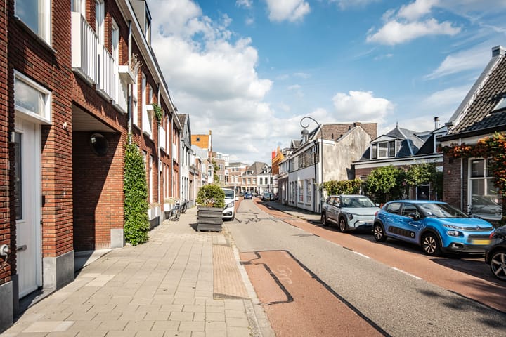 Photo 39 of Prinses Amaliaplaats 2