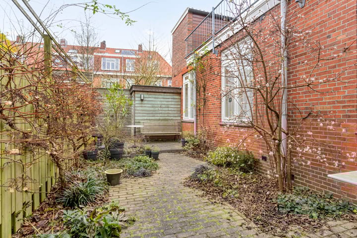 Photo 26 of Jan Lutmastraat 19