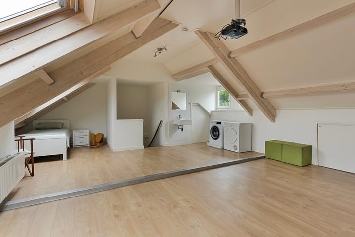 Foto 28 van Molenstraat 129