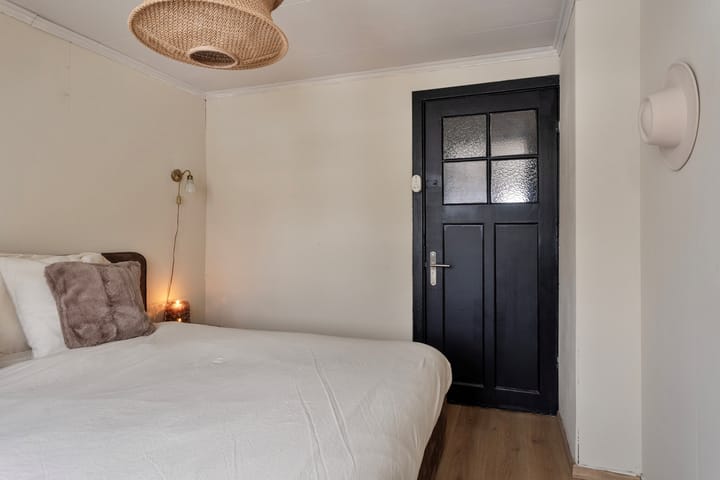 Photo 20 of Kerkstraat 35