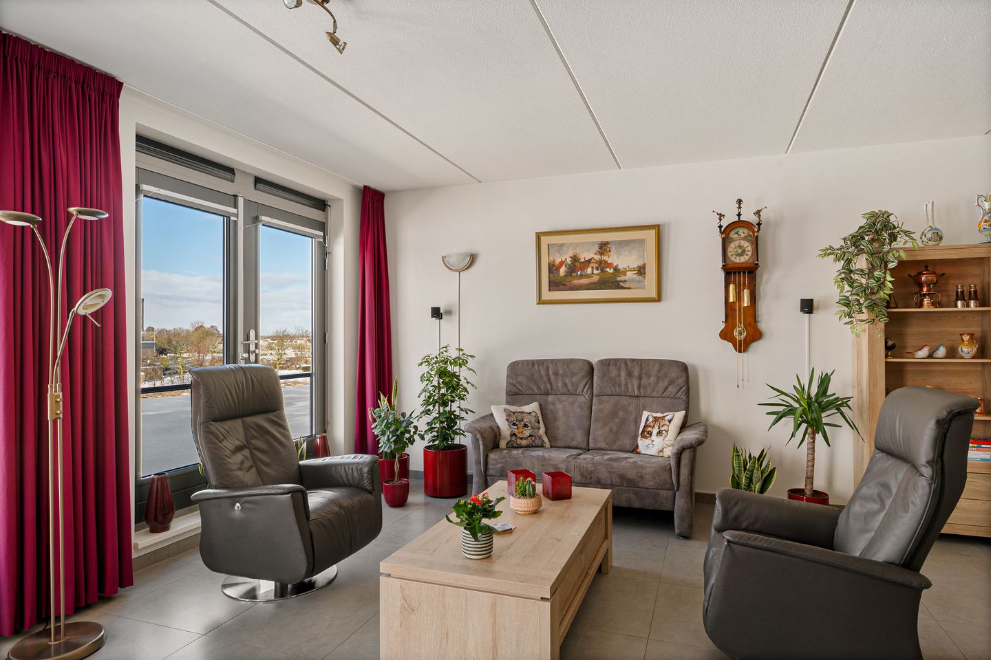 Photo 5 of Hoofden 1-203