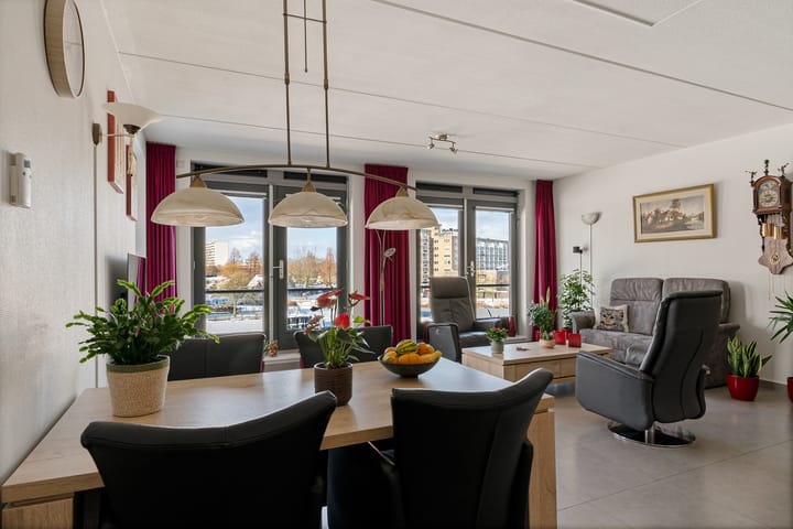 Foto 8 van Hoofden 1-203