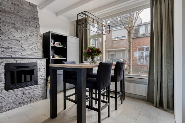 Foto 3 van Maarten Trompstraat 6