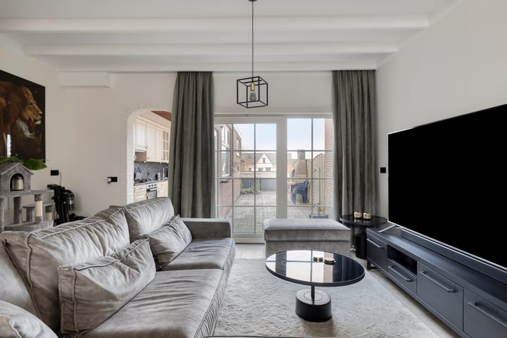 Foto 8 van Maarten Trompstraat 6