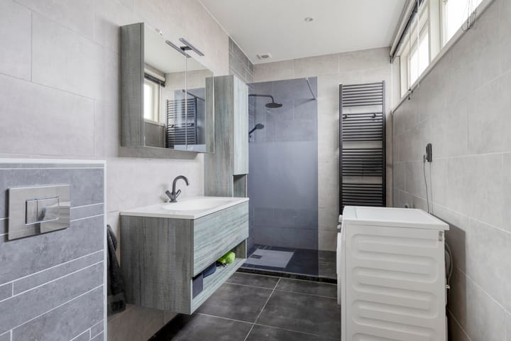 Foto 19 van Maarten Trompstraat 6