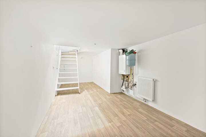 Foto 17 van Van Boetzelaerlaan 72