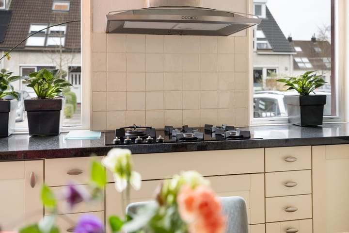 Foto 10 van Claverenbladstraat 8