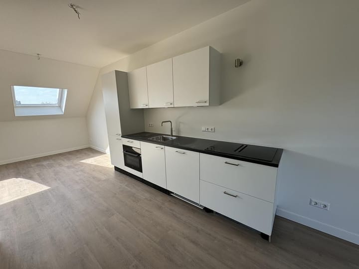 Foto 8 van Jansbuitensingel 13-4